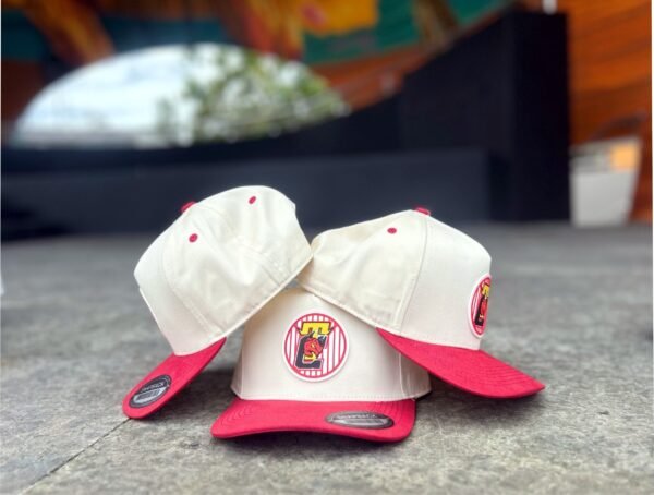 Gorra Crema y Roja